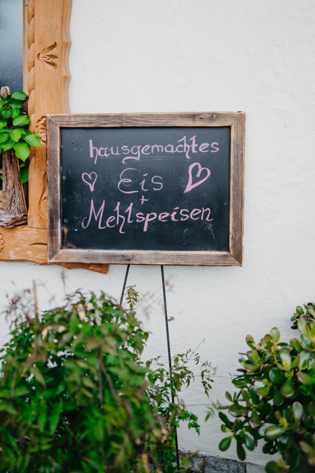 Gasthof Pension Perauer Lieserhofen Bagian luar foto