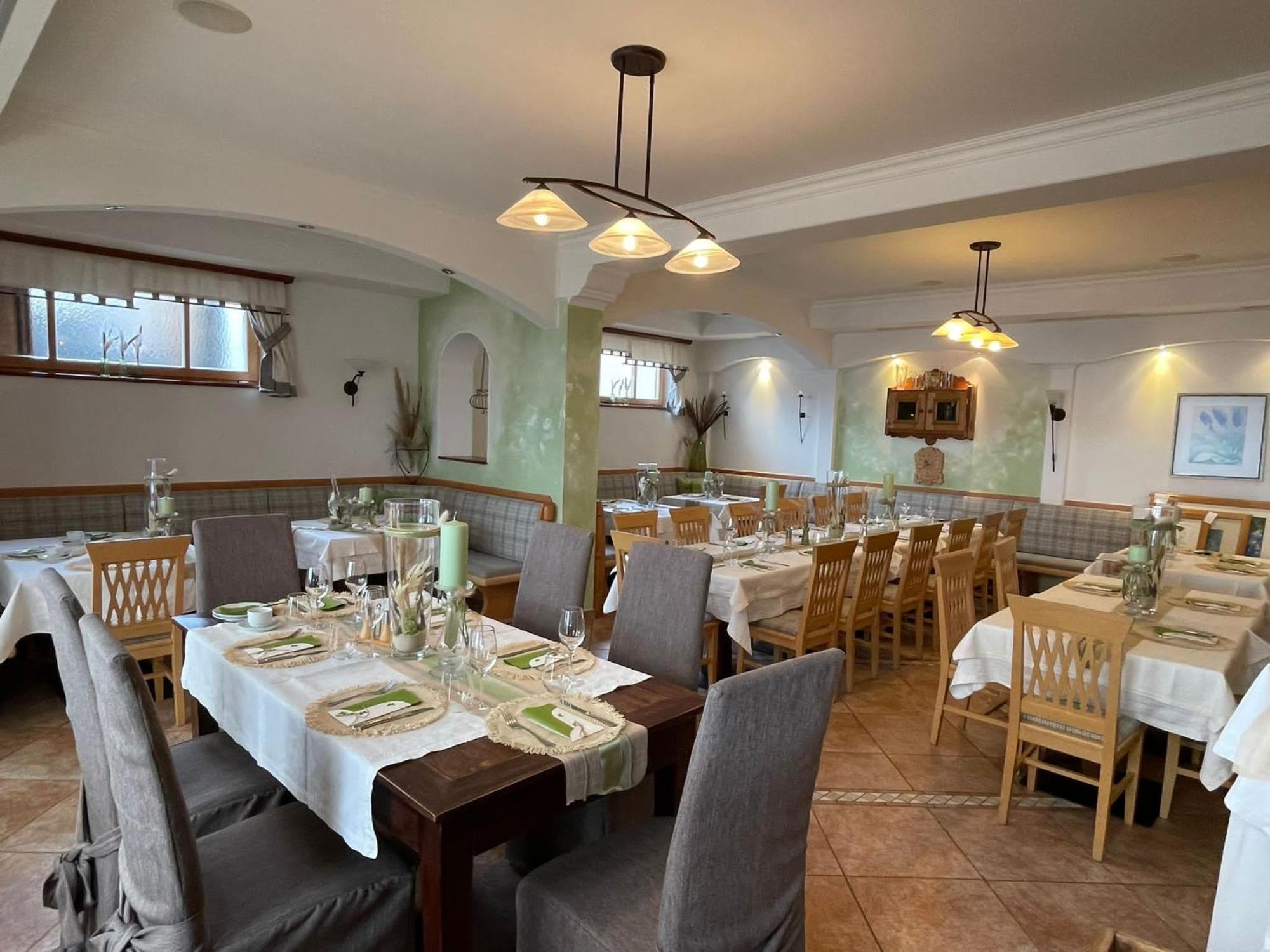 Gasthof Pension Perauer Lieserhofen Bagian luar foto