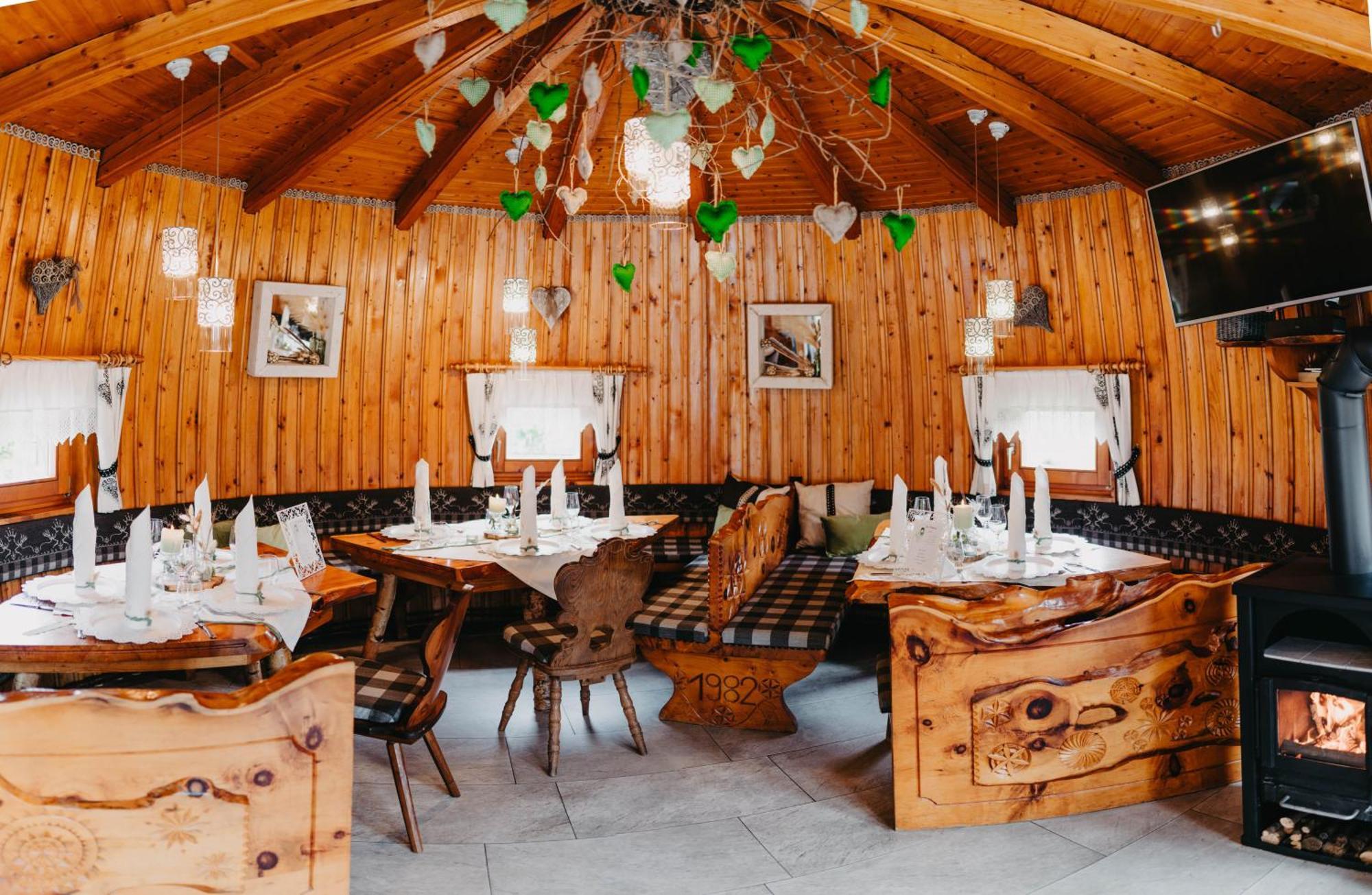 Gasthof Pension Perauer Lieserhofen Bagian luar foto