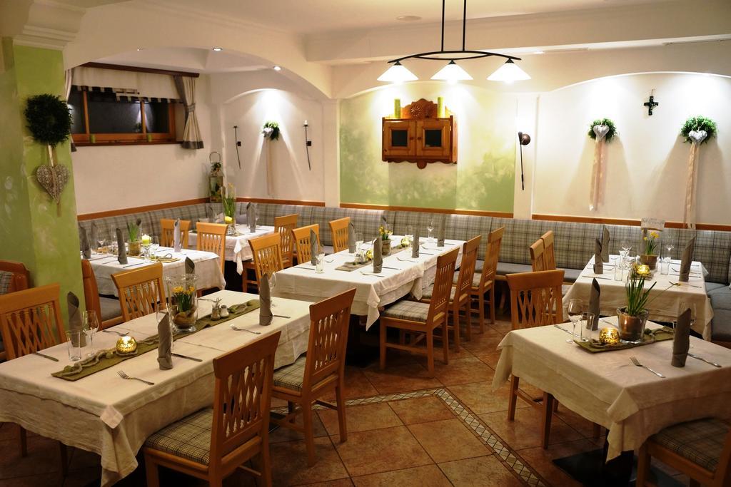 Gasthof Pension Perauer Lieserhofen Bagian luar foto
